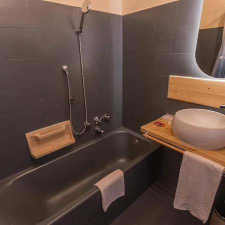 Exclusive Liberty Spa San Pellegrino Terme Exterior photo